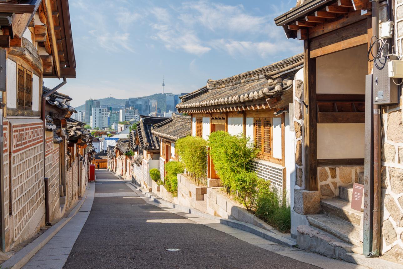 Bukchon + k-liquor + insadong — Korean Traditional Liquor & Makgeolli Experience in Korea