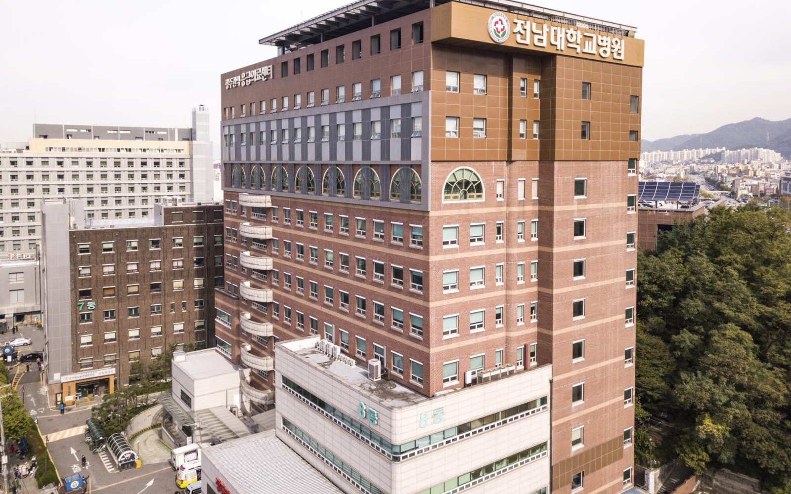 Chonnam National University Hospital building exterior