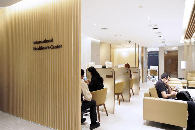 Wisdom Teeth & Oral Surgery in Korea