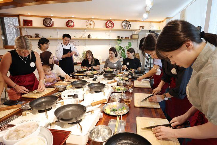 Ask korea tip — Korean Cooking One-Day Classes In Seoul in Korea