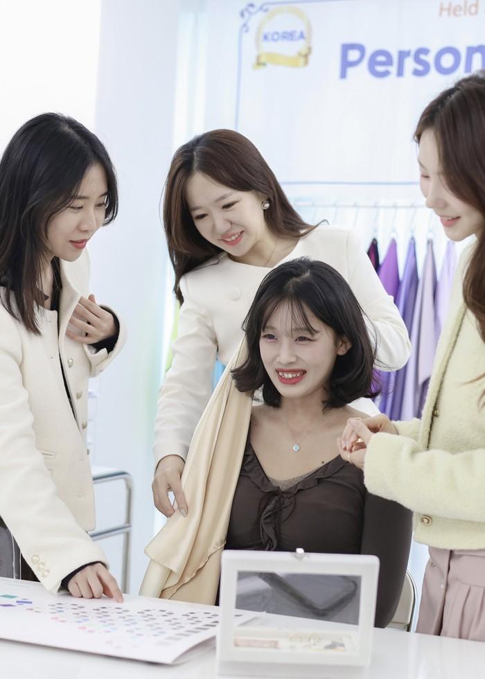 Solo, friends or couples — Korean Personal Color Analysis in Korea