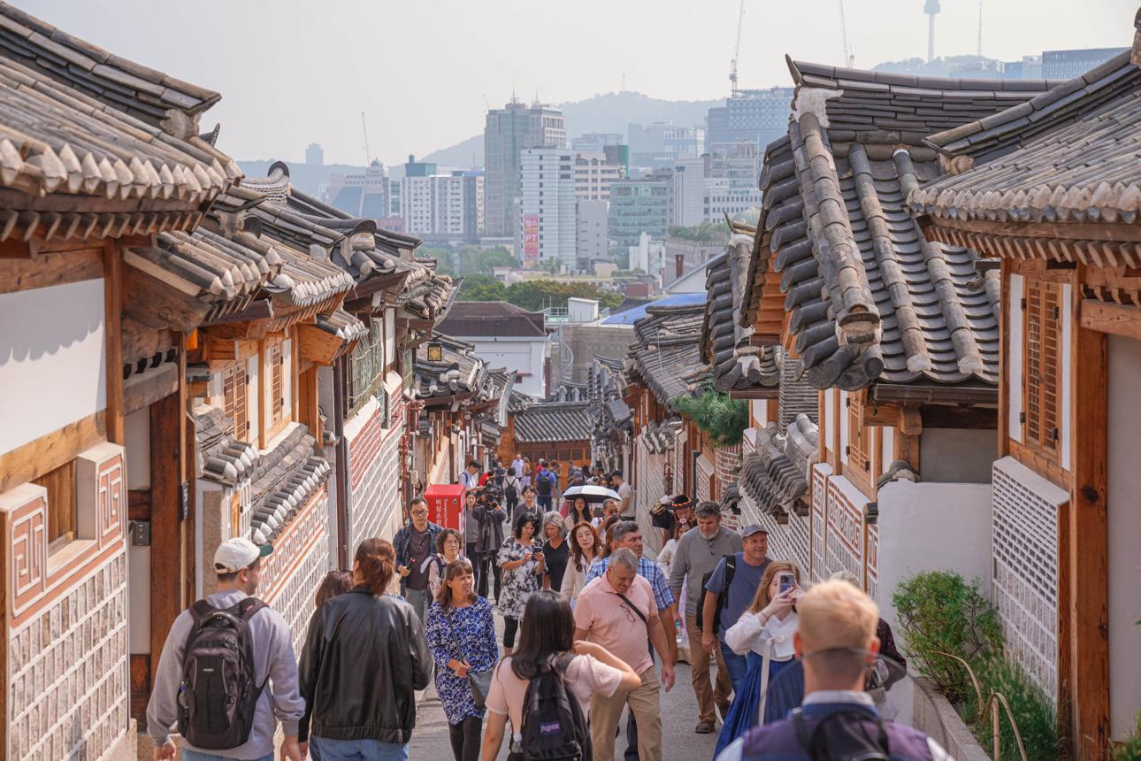 Bukchon + k-liquor + insadong — Korean Traditional Liquor & Makgeolli Experience in Korea