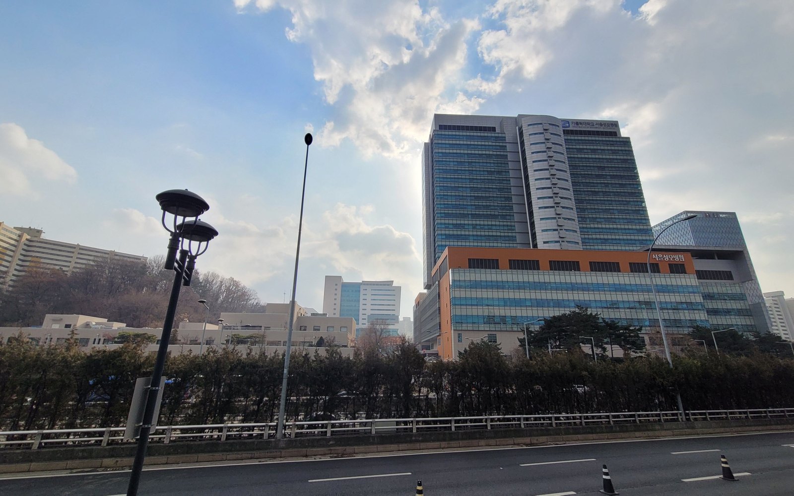 Seoul St. Mary's Hospital building exterior