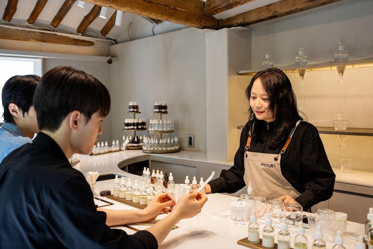 Make your own perfume in seoul — Make Your Own Perfume In Seoul in Korea