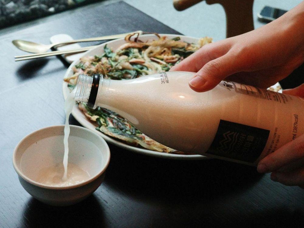 What is makgeolli — Korean Traditional Liquor & Makgeolli Experience in Korea