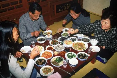 Banchan Culture (Korean Side Dishes) — Korean Food Culture