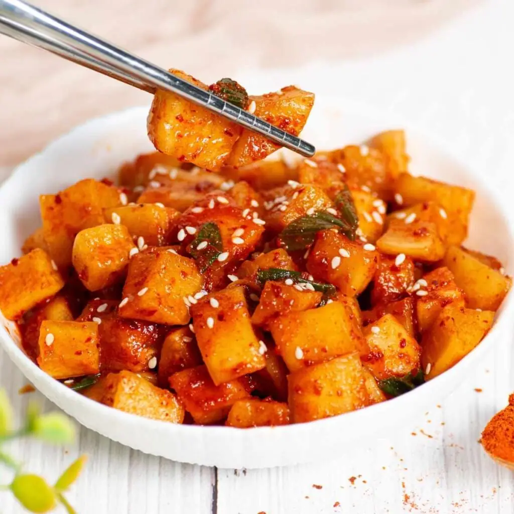 Kkakdugi (Radish Kimchi) — Kimchi Culture & Guide