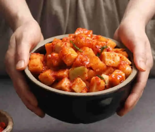 Kkakdugi (Radish Kimchi) — Kimchi Culture & Guide