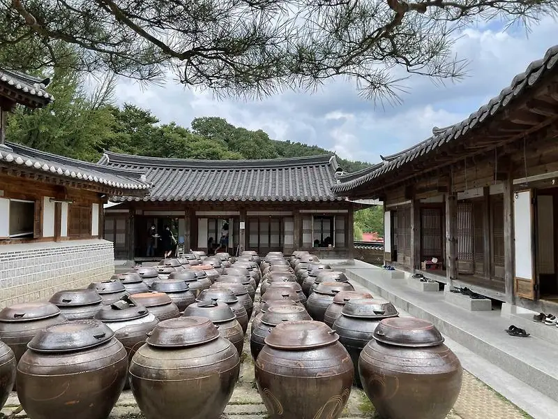 Onggi: Traditional Fermentation Containers — Korean Fermentation Culture